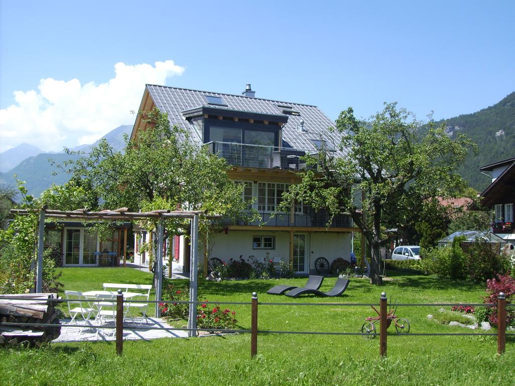 Mountain-Panorama Apartment Майринген Екстериор снимка