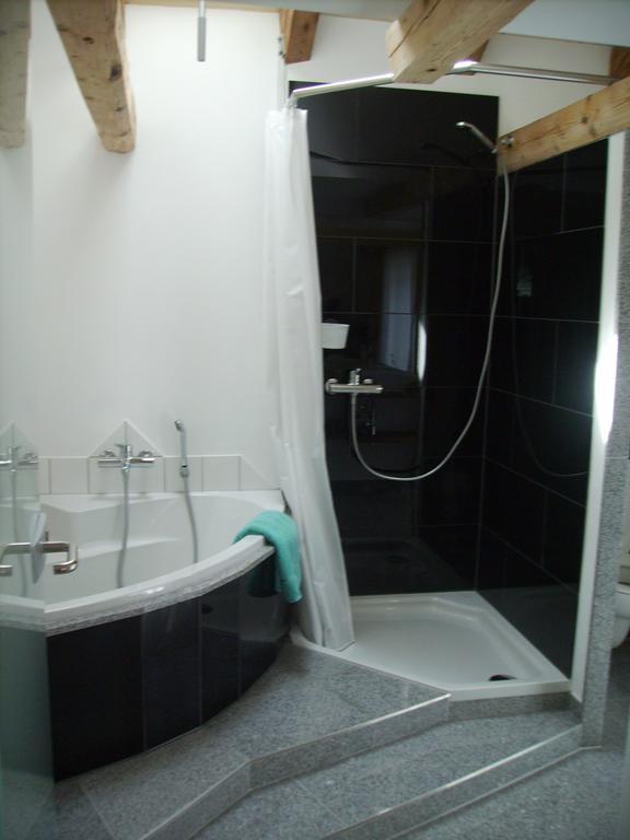 Mountain-Panorama Apartment Майринген Екстериор снимка